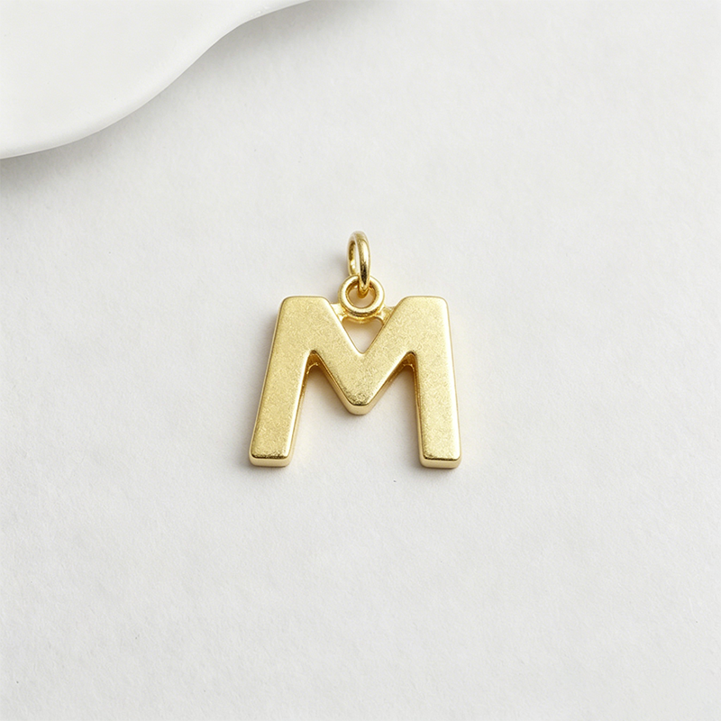 26 Golden Letters DS4880