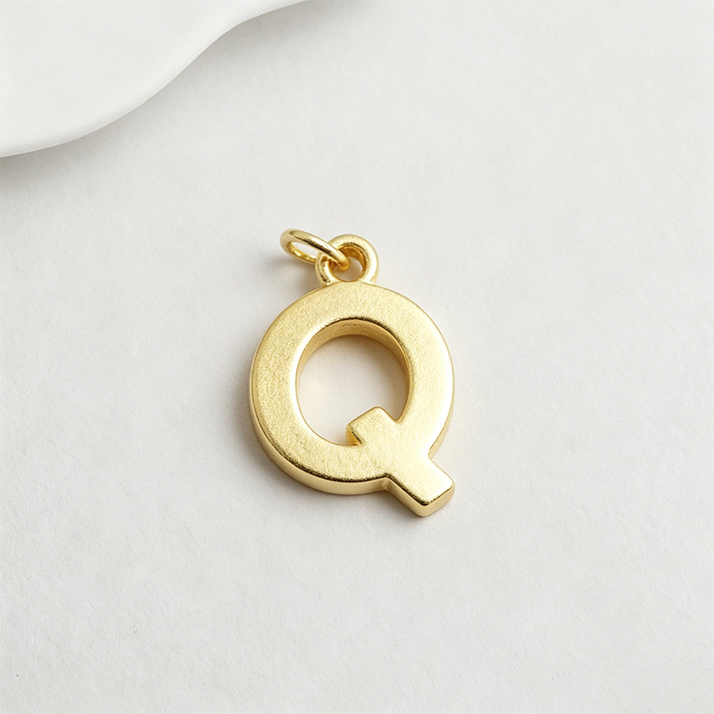26 Golden Letters DS4880