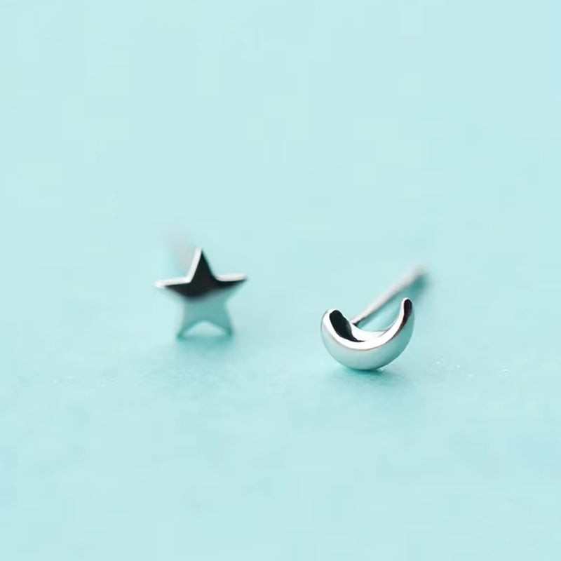 Fashion Cute Tiny Asymmetric Moon Star Stud Earrings DS127