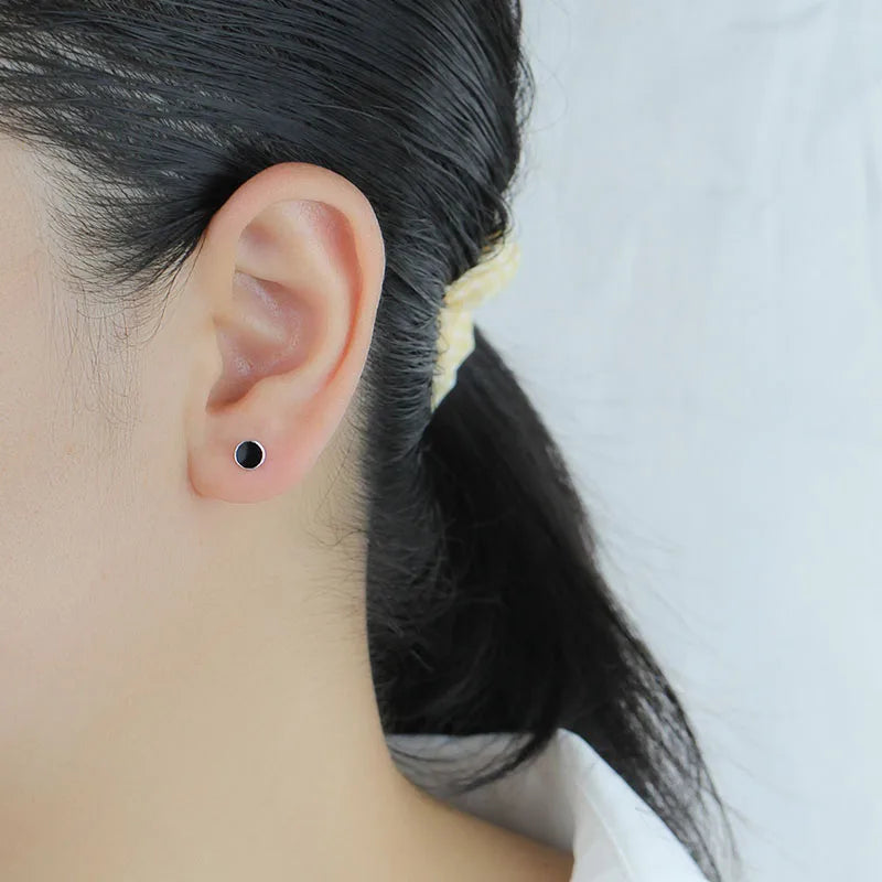 Black Glaze Round Stud Earring DB190