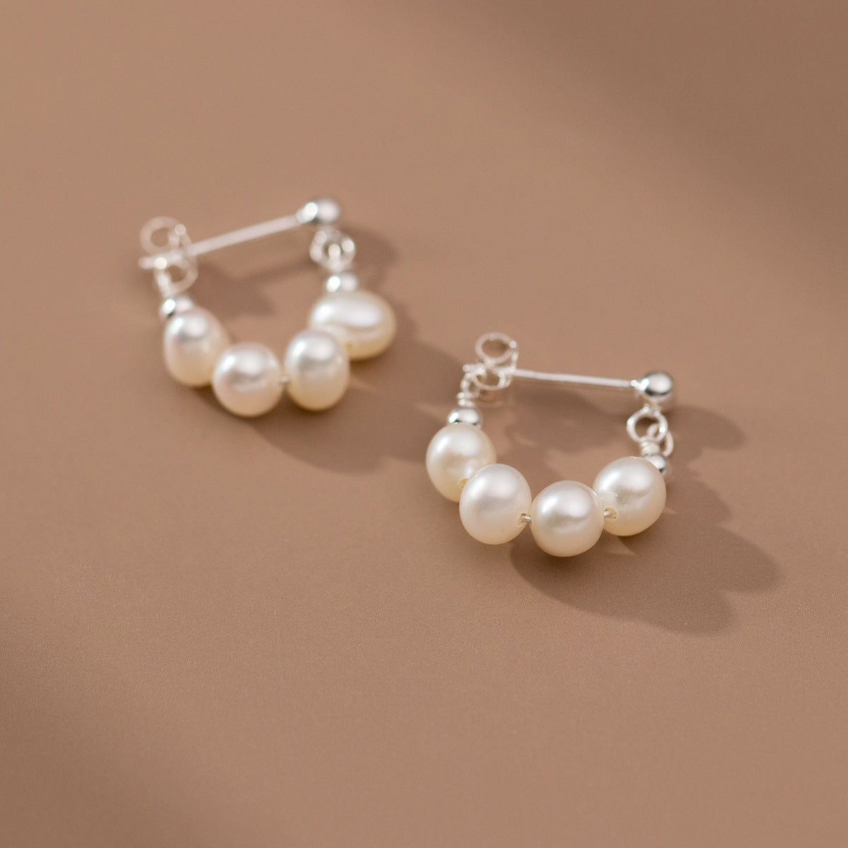 Gold Natural Freshwater Pearl Stud Earrings DA2439