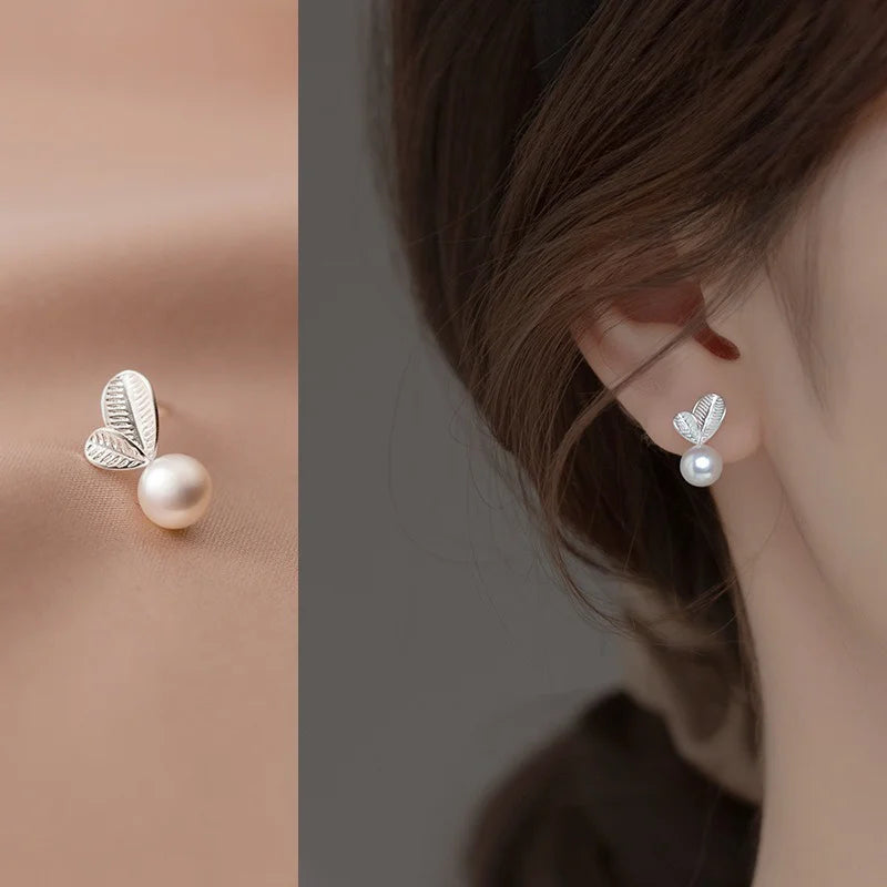 Leaf Pearl Stud Earrings  DS4755