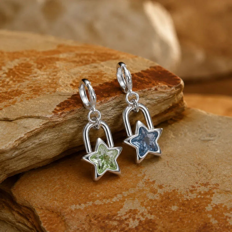 Minimalist Zircon Star Pendant DZ1927