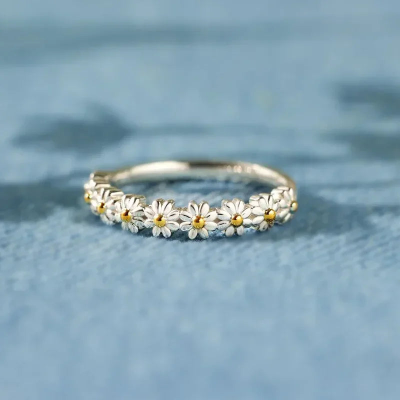 TrustDavis 2024 Real 925 Sterling Silver Small Daisy Flowers Rings for Women Wedding Anniversary Gift Fashion Jewelry DS3547