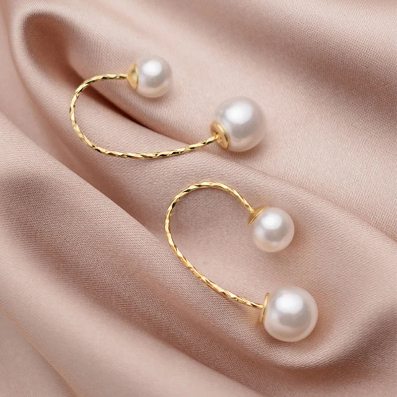 Pearl Hook Charm Stud Earrings DA1559