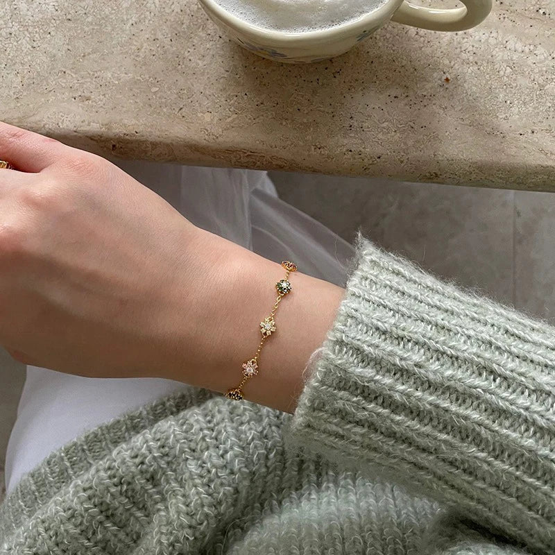 TrustDavis 925 Sterling Silver Women's Fashion Simple Colorful Flower Zircon Bracelet for Women Girls Jewelry Gift DS4451