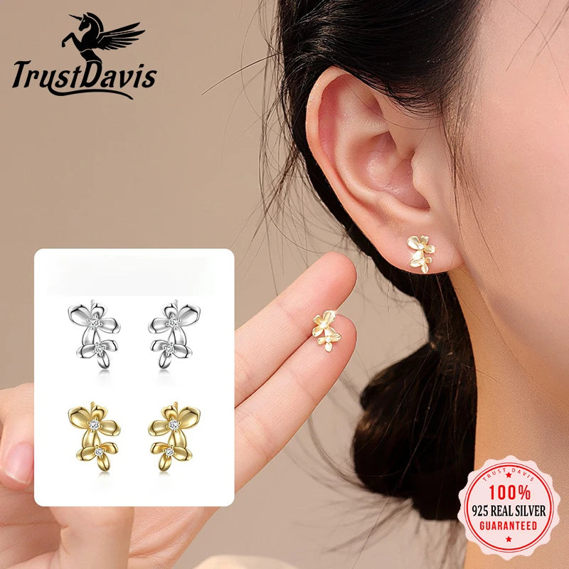 Gardenia Flower Stud Earrings  DS4857