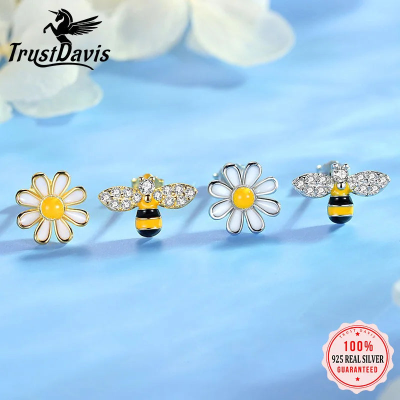 TrustDavis 925 Sterling Silver Women's Fashion Sweet Bee and Daisy Asymmetrical Earrings for Women Girls Jewelry Gift DS4368