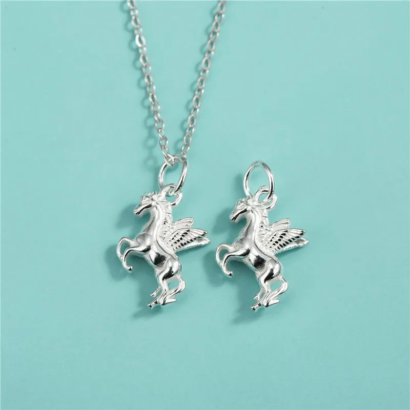 Fashion Galloping Pony Charm Pendant DZ1764