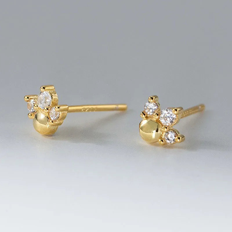 Exquisite and Minimalist Claw Stud Earrings DS4941