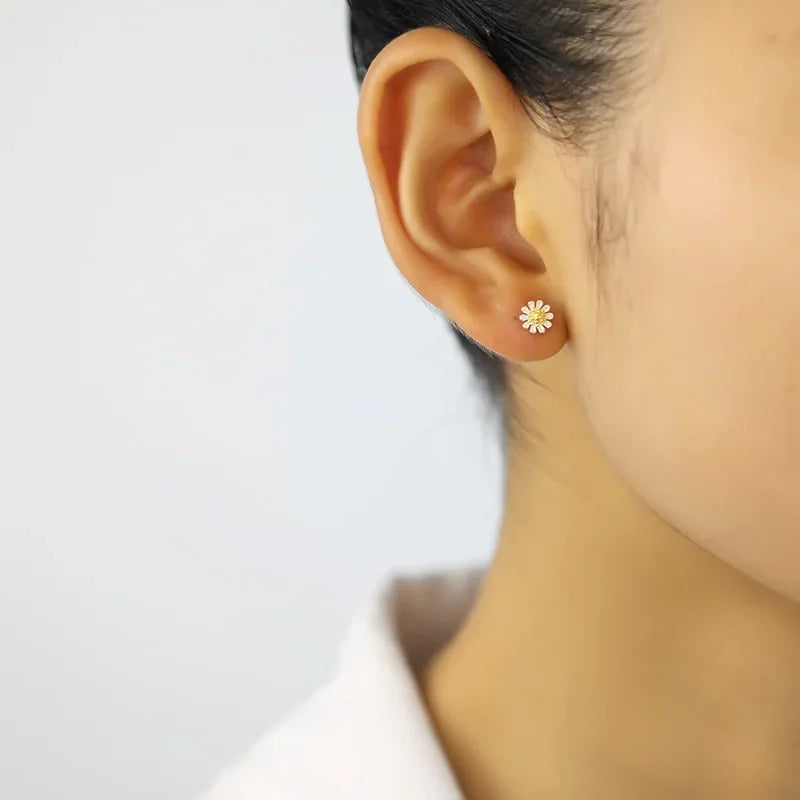 Minimalist Sweet Flower Bead Screw Stud Earring DS543