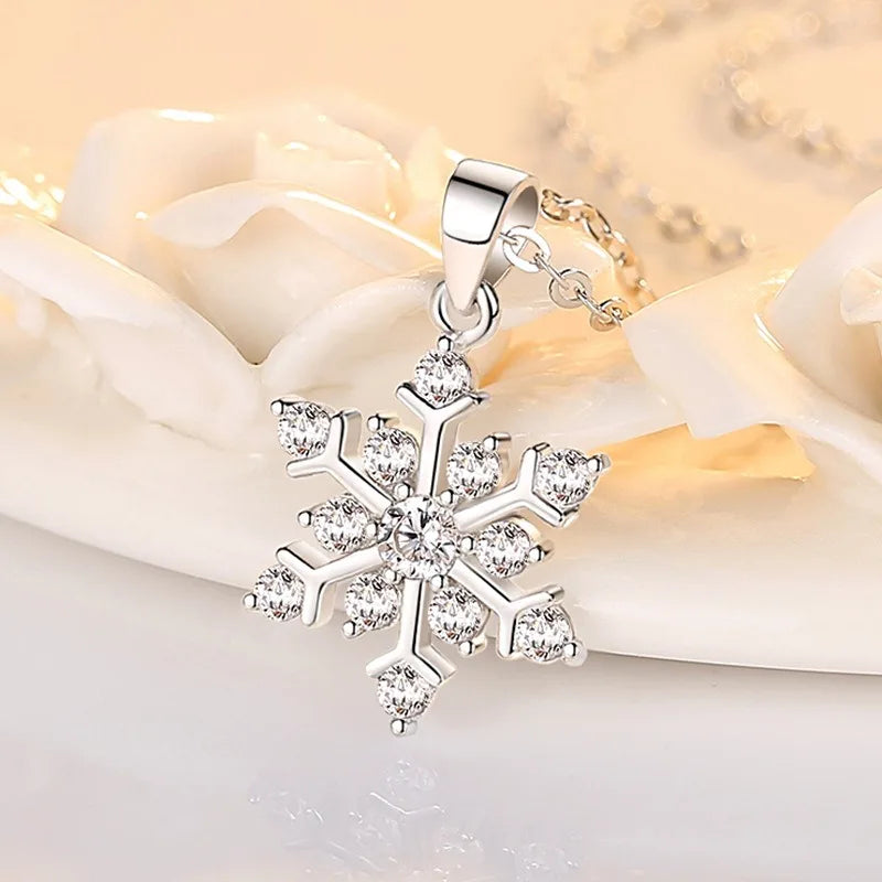 Fashion Simple Snowflake Zircon Pendant DZ1754