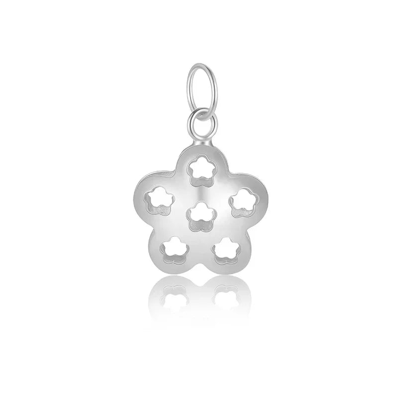 Hollow Star Pendant  DH0038