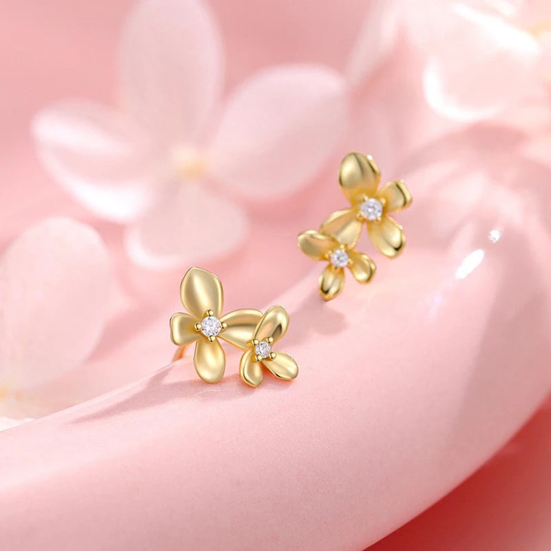 Gardenia Flower Stud Earrings  DS4857
