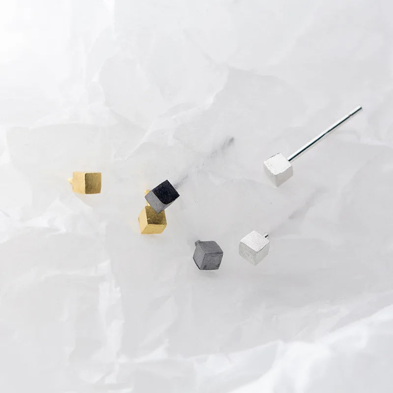 Sweet Mini Wire Drawing Square Stud Earrings DS2112