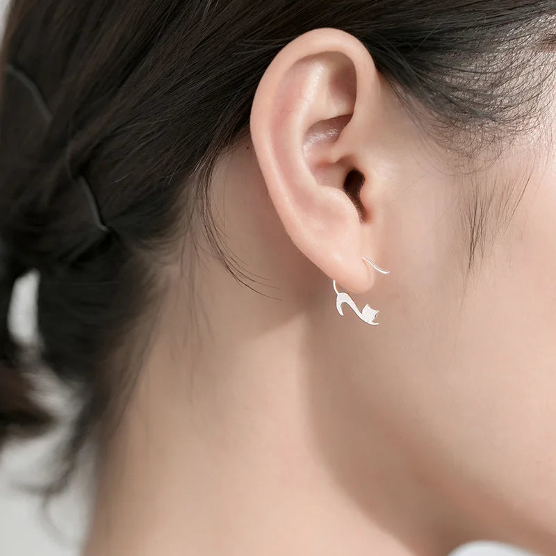 Tiny Cute Asymmetric Cat Stud Earrings DA487
