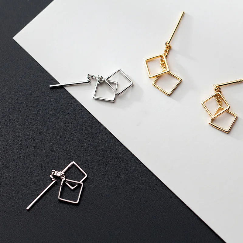 Linked Square Stud Earrings DA460