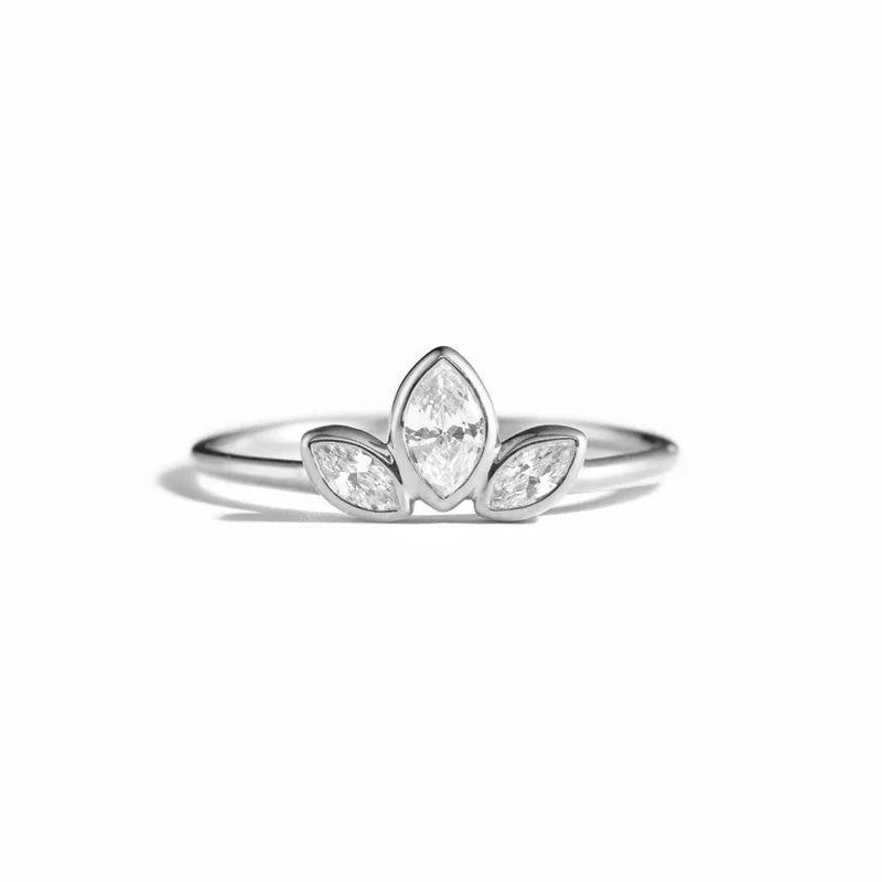 Fashion Simple Clover Flower Zircon Ring DS4760
