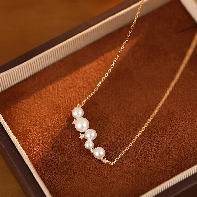 Pearl and Zircon Necklace DS4823