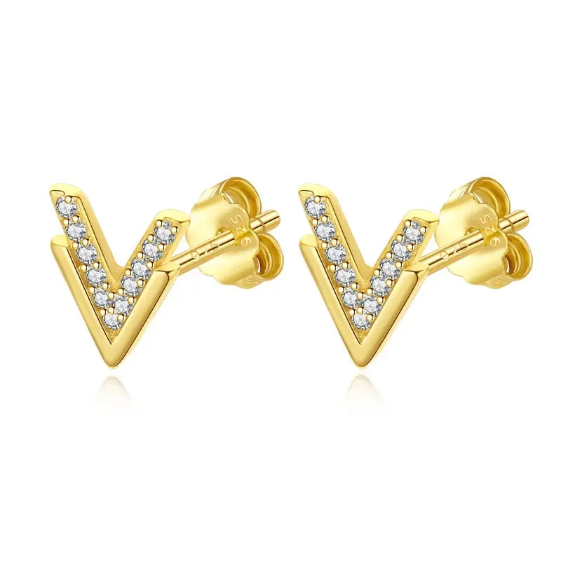 TrustDavis Real 925 Sterling Silver Fashion Sweet Triangle V Shape CZ Stud Earrings For Women Wedding Party Fine Jewelry DB1453