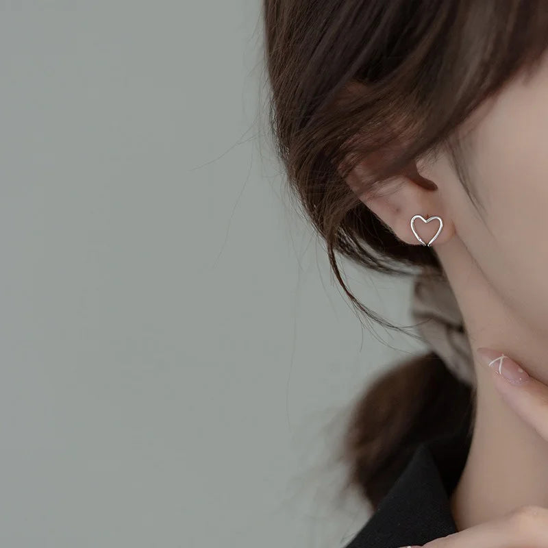 Heart-shaped Silver Clips Earrings DS4867