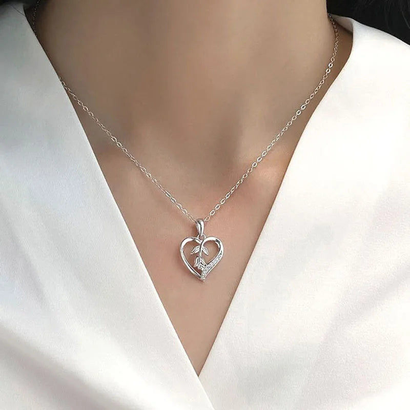 Heart Flowers Silver Pendant DZ1903