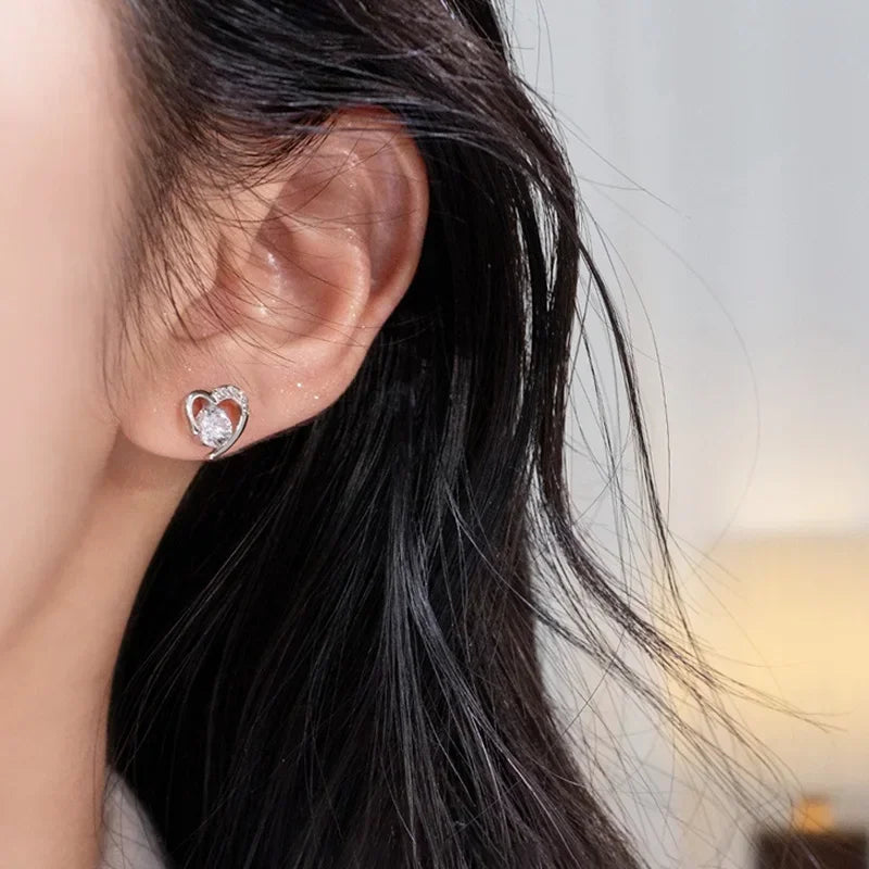 Trustdavis Genuine 925 Sterling Silver Sweet Trendy Romantic Elegant Heart CZ Stud Earrings for Women Wedding Jewelry DS4053