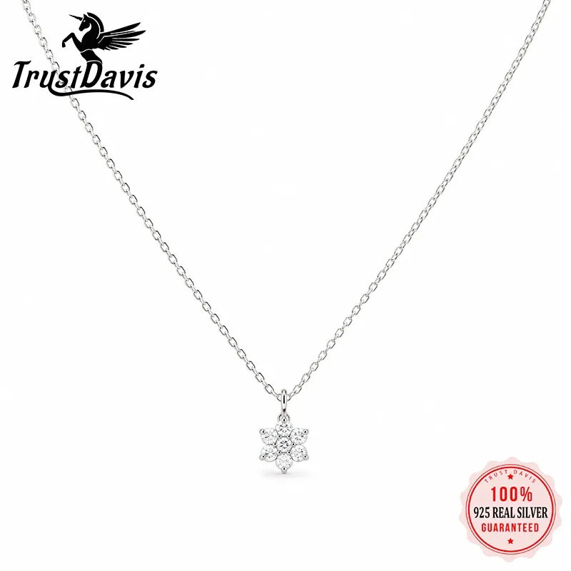 Fashion and Simple Flower Zircon Pendant Necklace for Women DS4973