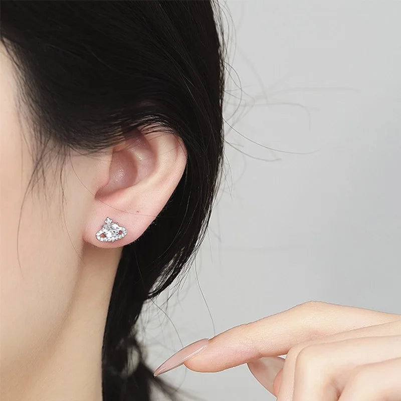 Heart-Shaped Planet Zirconia Stud Earrings DS5009