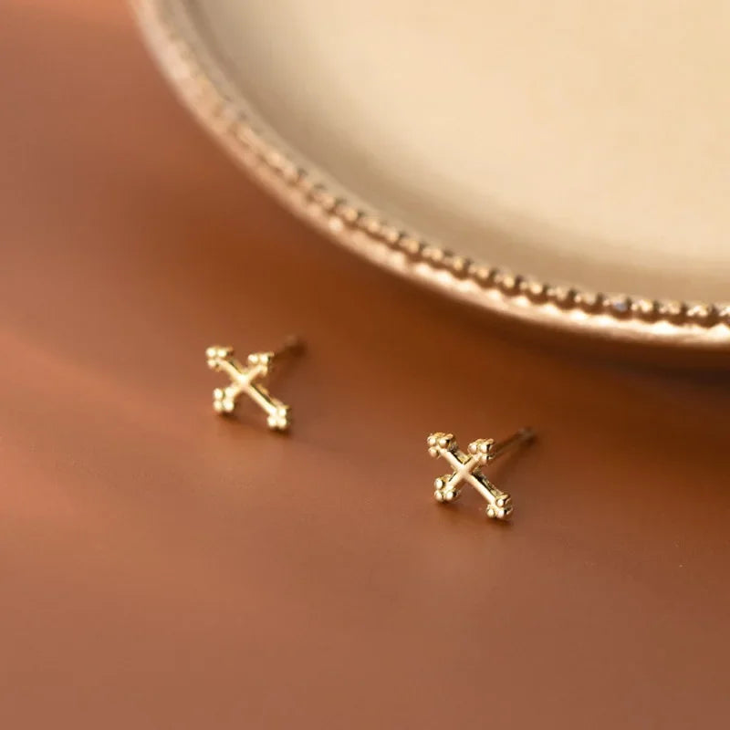 Tiny Cross Stud Earrings DS4292