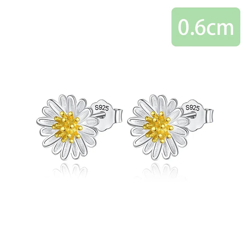 Sweet Daisy Flowers Stud Earrings DA905