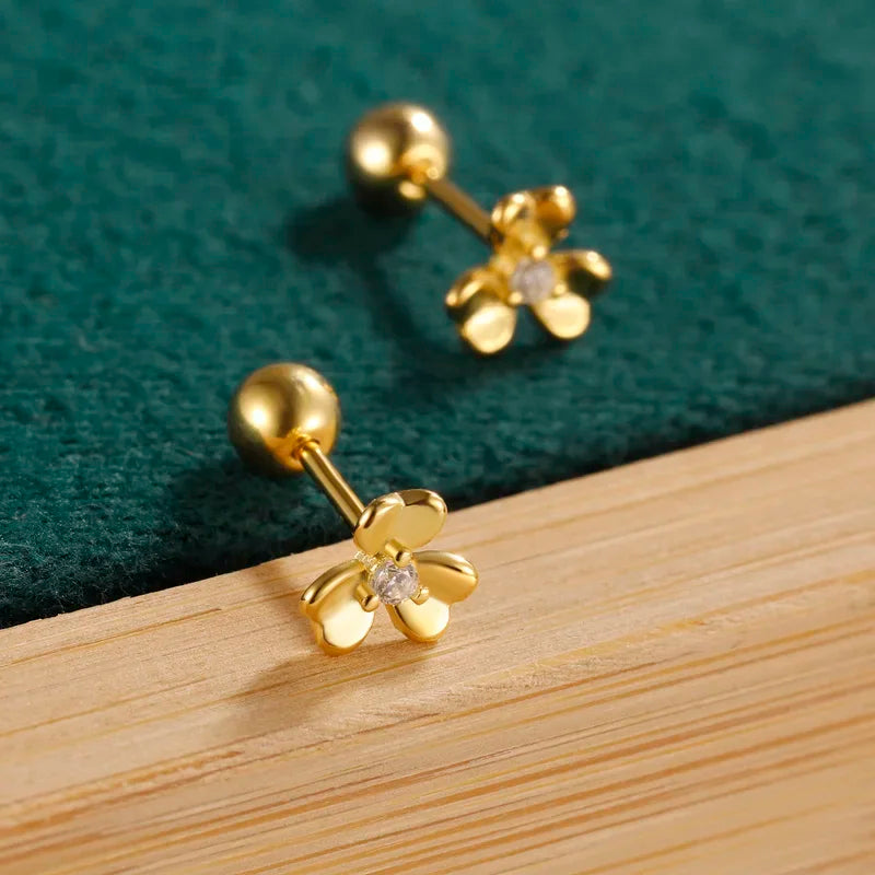 Flowers Dazzling CZ Stud Earrings DS4307