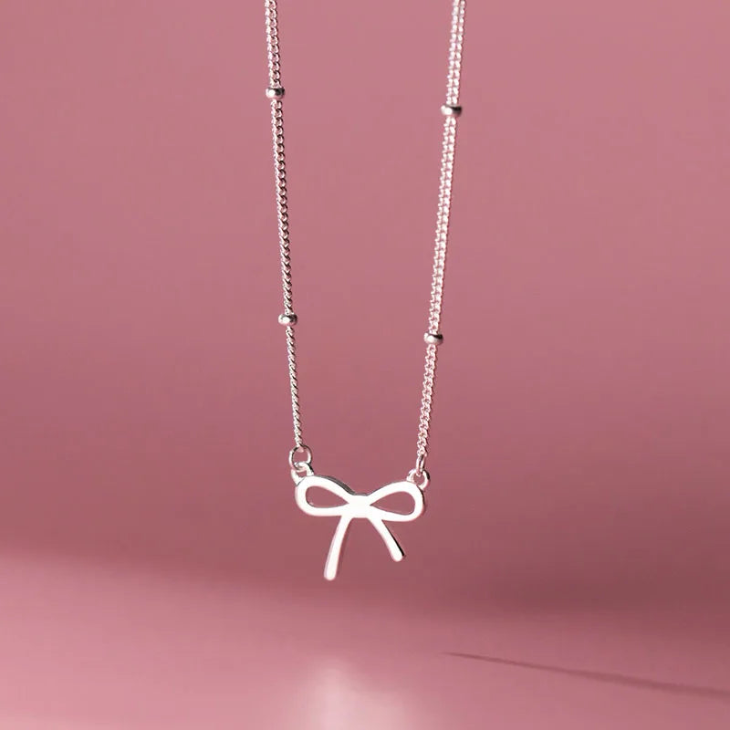 Simple Bowknot Short Clavicle Chain Necklace DE0003