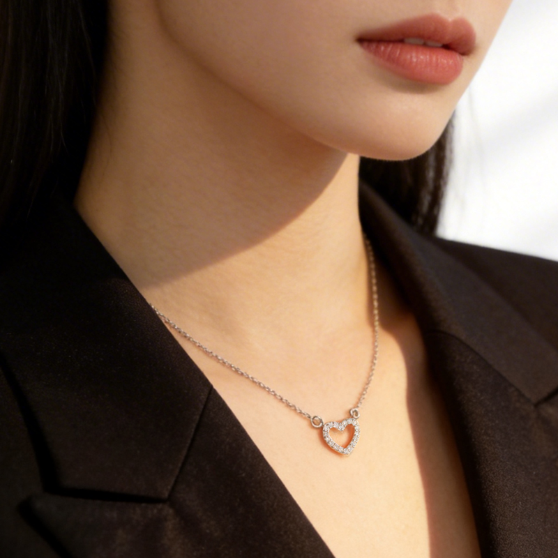 Sweet Romantic Heart Shiny CZ Pendant Short Necklace DD1109