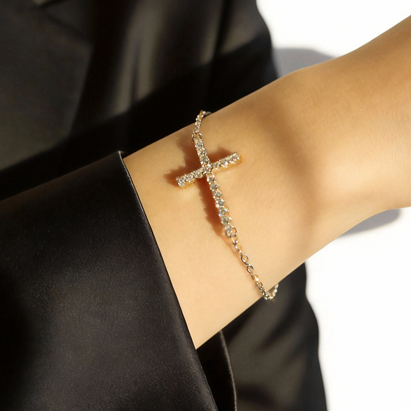 Fashion Sweet Simple Cross Dazzling CZ Bracelet DA1390