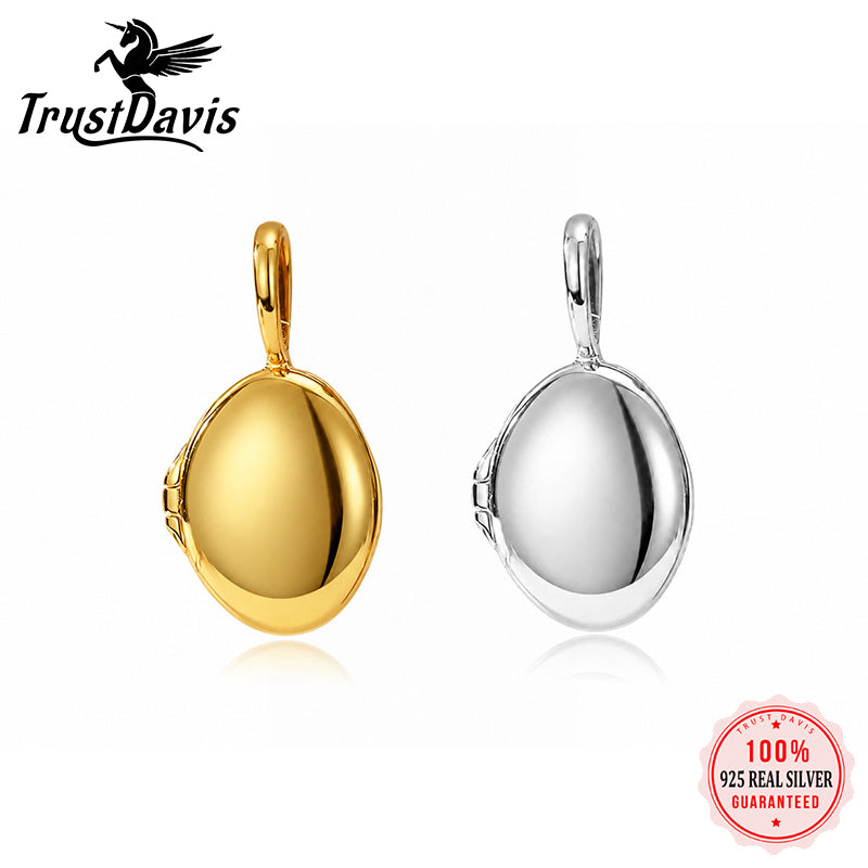 Oval-shaped Photo Locket Pendant DS4928