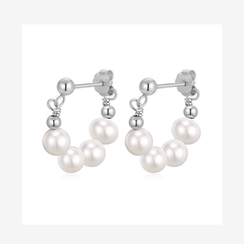 Gold Natural Freshwater Pearl Stud Earrings DA2439